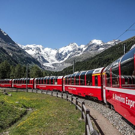 Casa Lalla Affittasi Nel Centro Di Poschiavo Eksteriør billede
